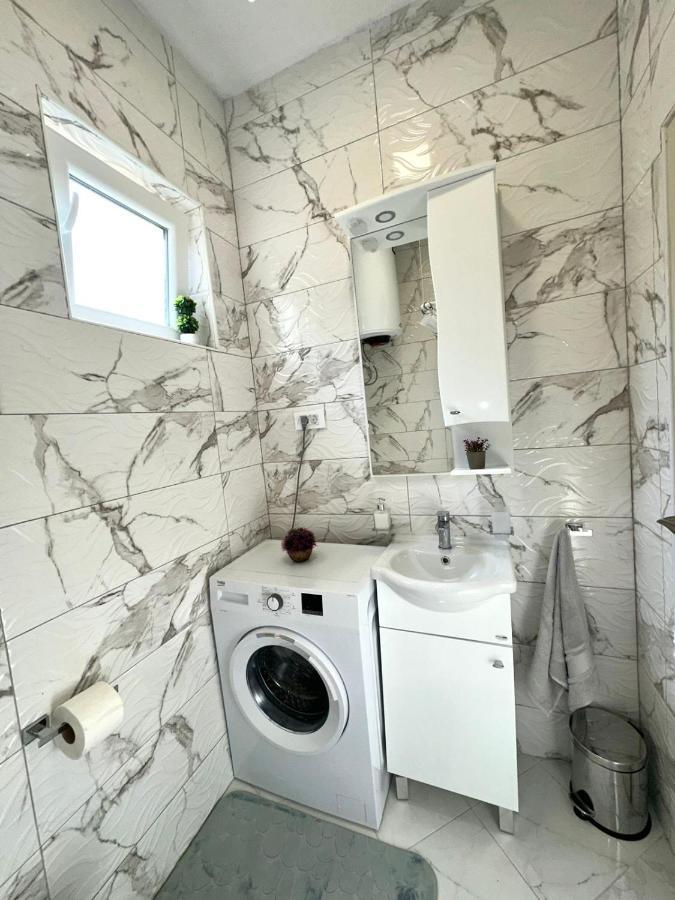 Albomi Apartment Kotor Ngoại thất bức ảnh